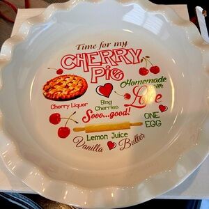 Ceramic pie dish 2 new never used